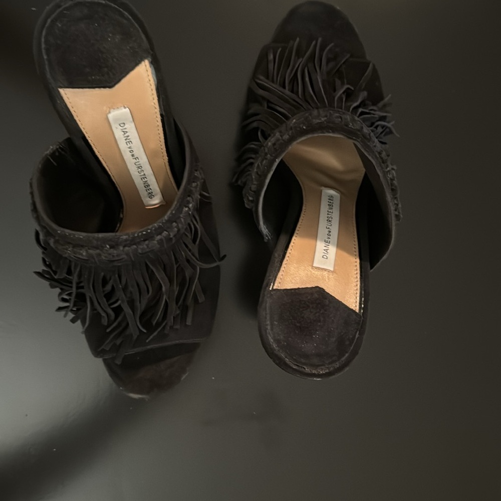 Suede sandals